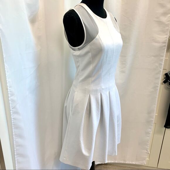 BANANA republic ponte white sleeveless mesh skater dress Sz 8 NWT - Picture 3 of 13